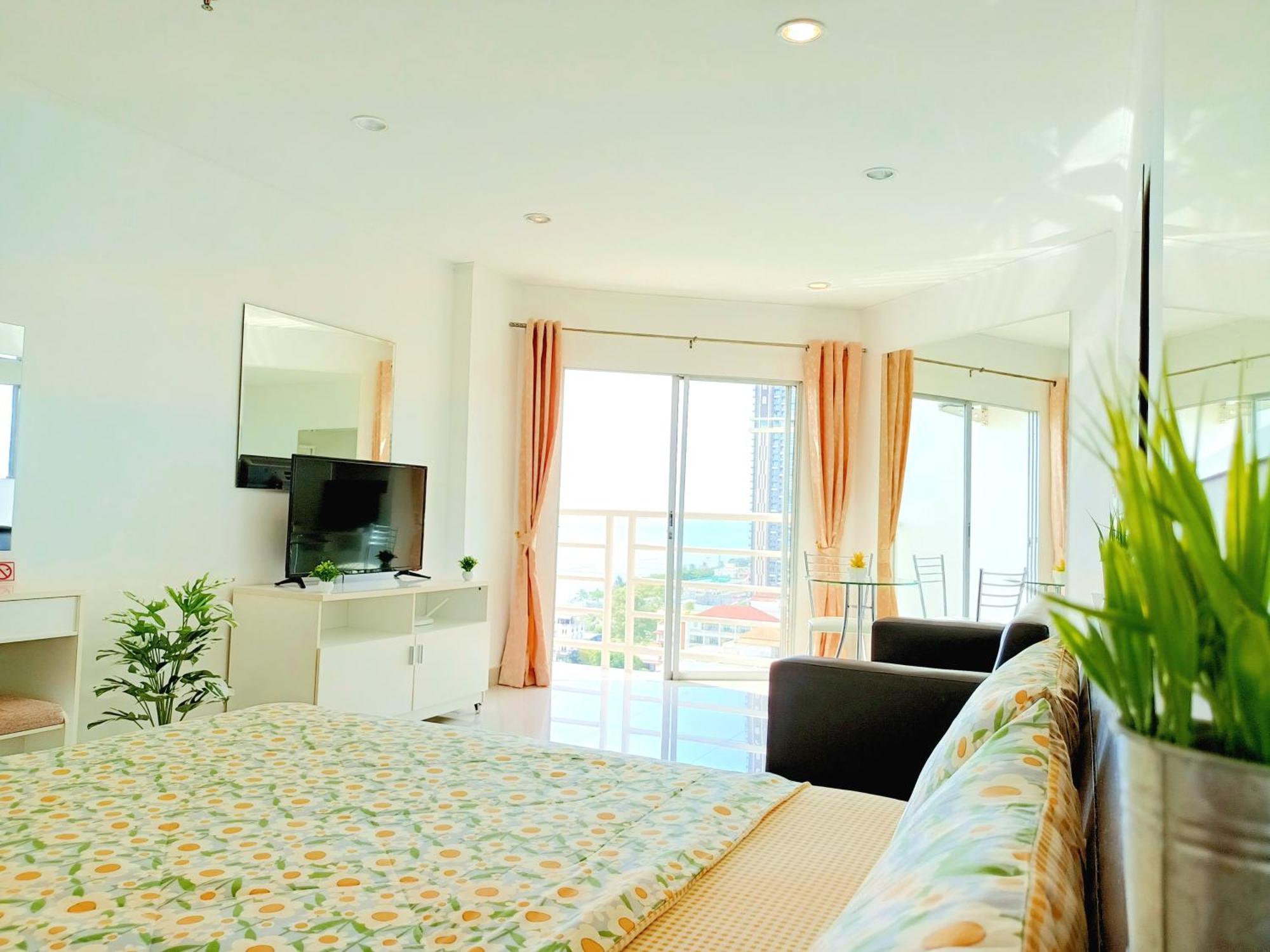 Sea View Beachfront Condos Pattaya Jomtien Beach Extérieur photo