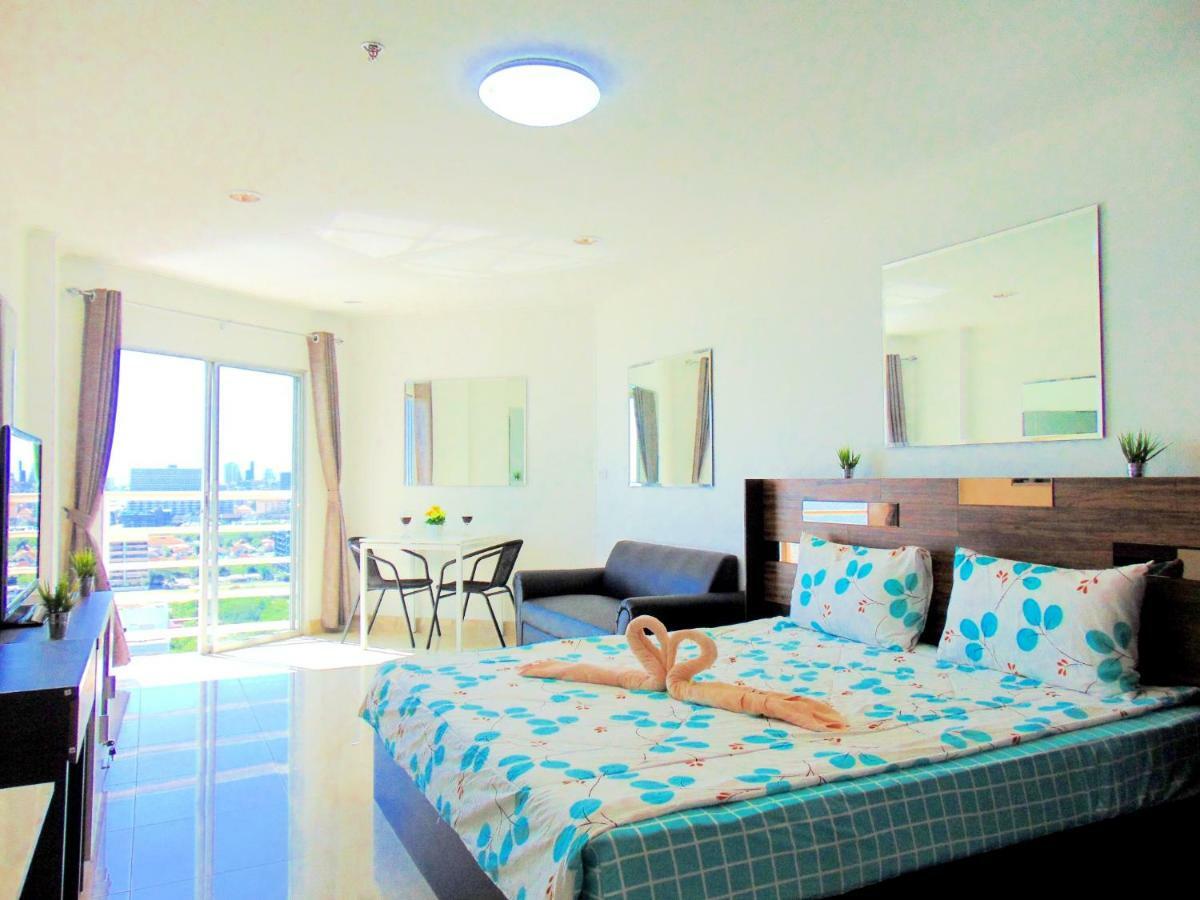 Sea View Beachfront Condos Pattaya Jomtien Beach Extérieur photo